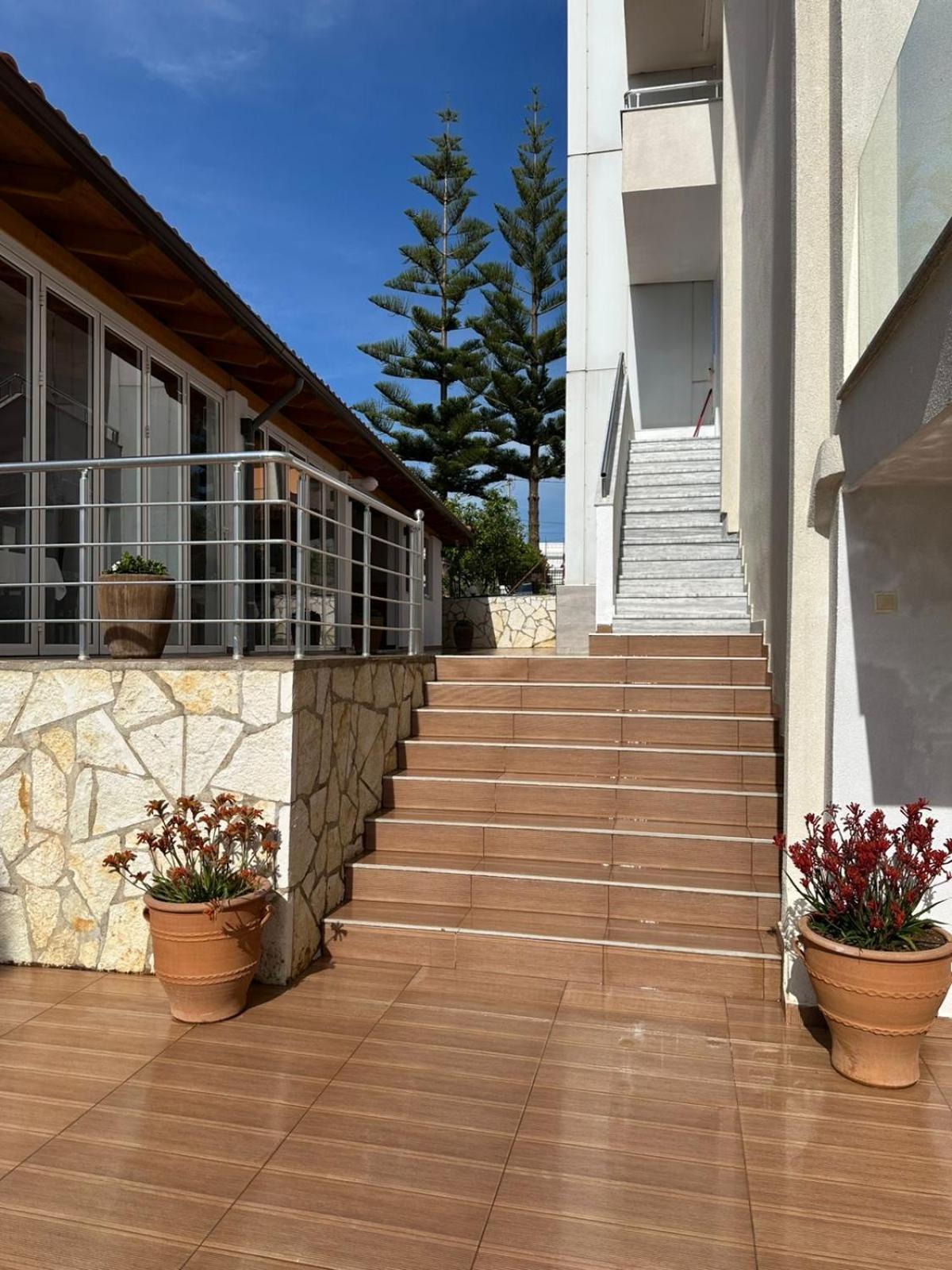Hotel Marku Ksamil Extérieur photo