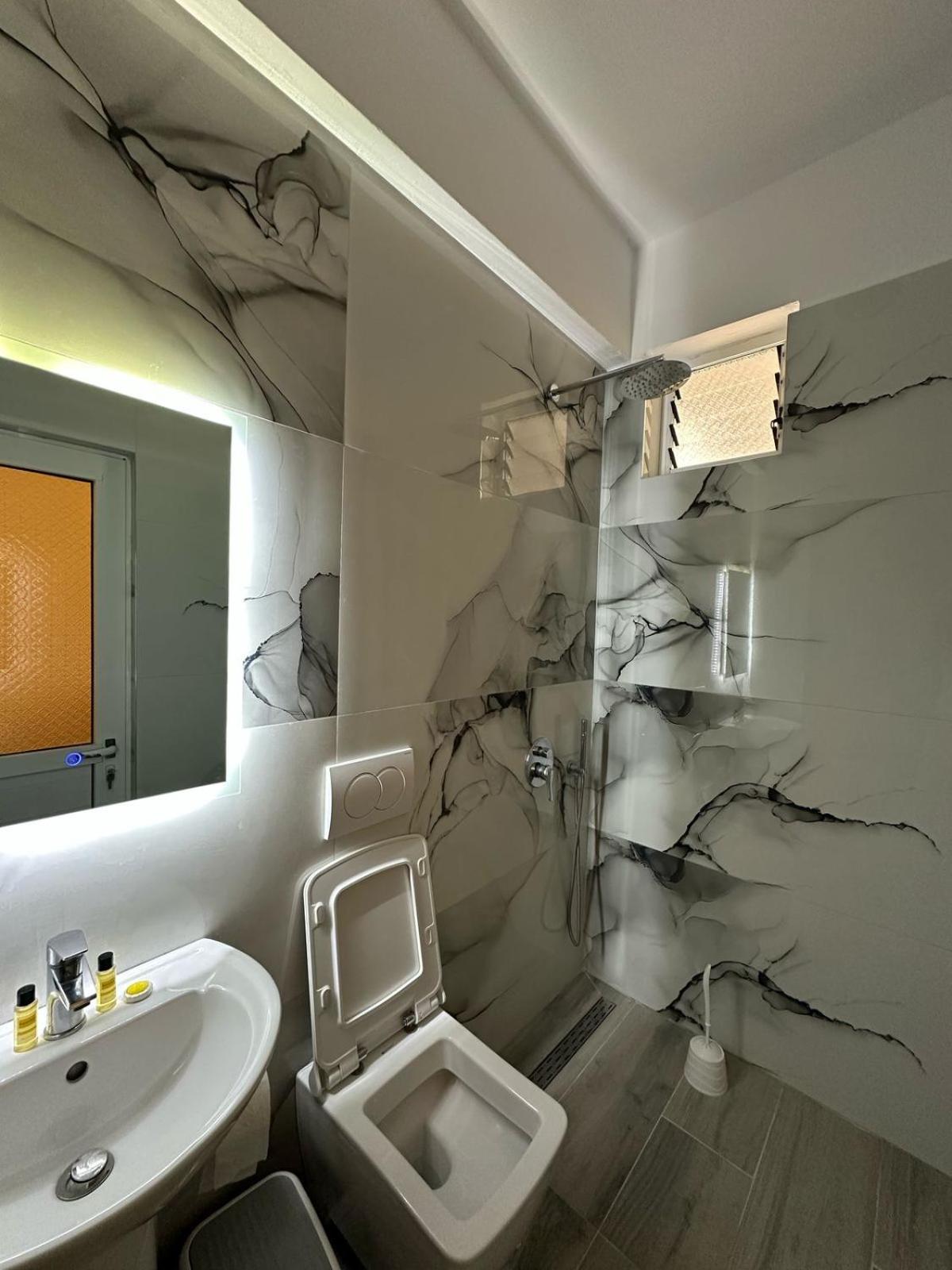 Hotel Marku Ksamil Extérieur photo